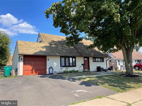 18 Jolly Lane, Levittown, PA 19055 | Compass