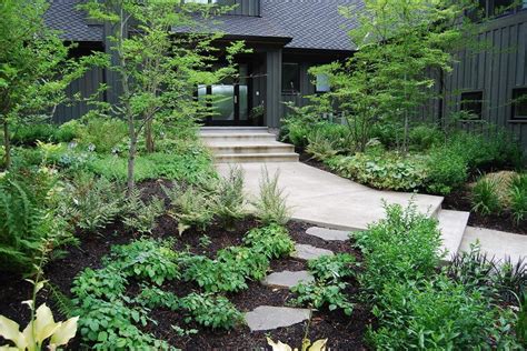 Mulch Garden Ideas Landscape Contemporary With Front Door Front Yard