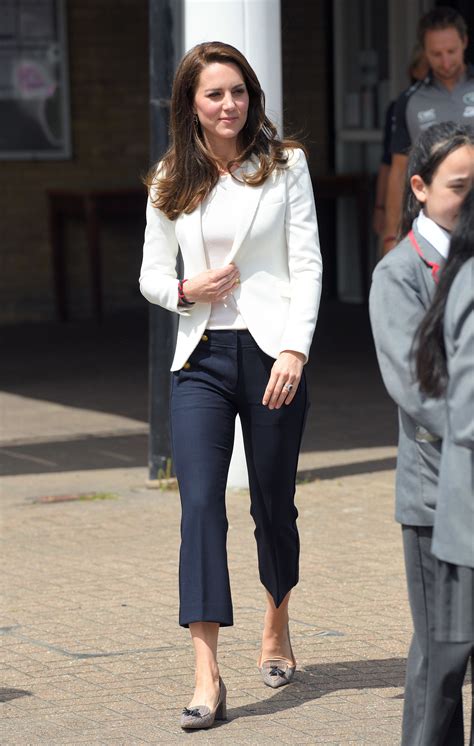 Kate Middleton Just Wore An Outfit You Can Actually Afford Stylish Work Outfits Work Outfits