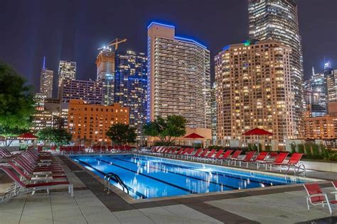 10 Incredible Apartment Pools In Chicago Rent Blog