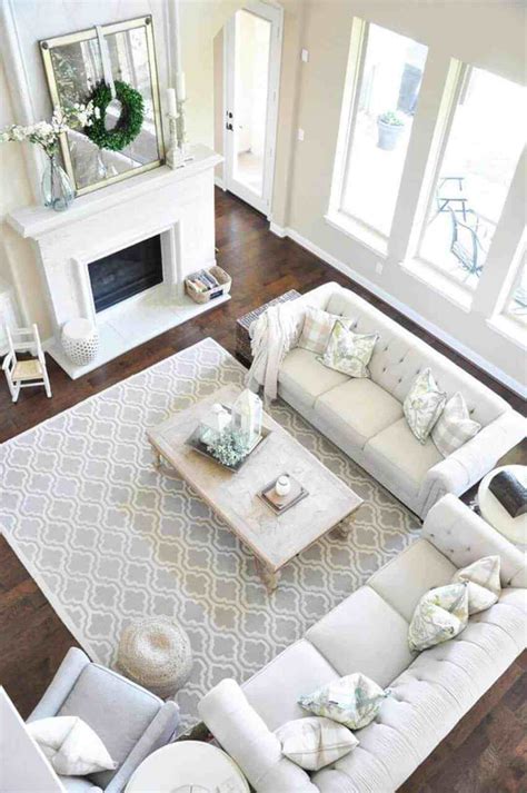 Replacing them is a simple home interior design idea, making a big difference when looking to freshen up your home. 16 Simple Interior Design Ideas for Living Room - Futurist ...