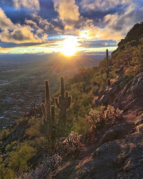 The View From Camelback Mountain Phoenix Arizona Usa Arizona