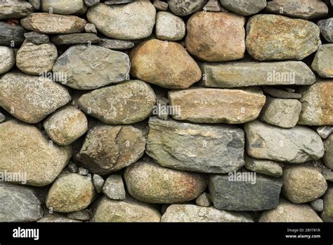 Stone Wall Rounded Stones Hi Res Stock Photography And Images Alamy