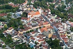 Luftaufnahme Landau an der Isar - Kirchengebäude der Stadtpfarrkirche ...