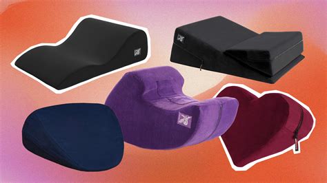 15 Best Sex Pillows And Wedges To Take Your Orgasms To The Next Level Glamour