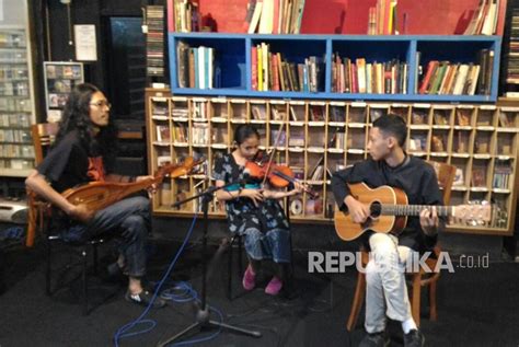 Menelisik Awal Perkembangan Musik Religi Di Indonesia Republika Online