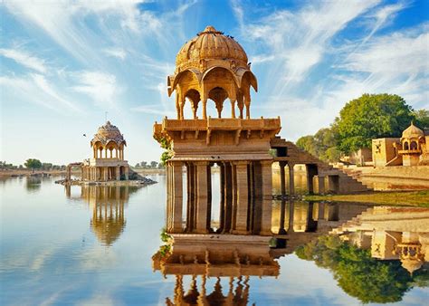 Free fire is the ultimate survival shooter game available on mobile. 15 Top-Rated Tourist Attractions in India | PlanetWare
