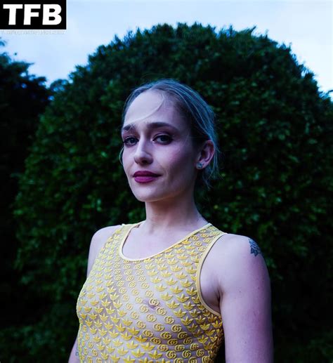 Jemima Kirke Flashes Her Nude Tits At The Gucci’s Summer Party In East Hampton 8 Photos
