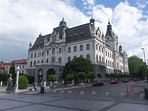 Ljubljana, Hauptgebäude der 1919 gegründeten Universität ... - Staedte ...