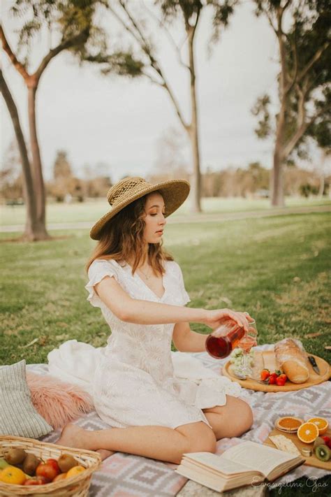 Rachel Styled Picnic By Evangeline Gao Photography In 2021 Picnic Photo Shoot Picnic