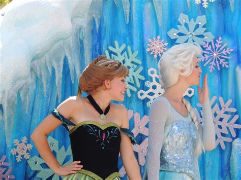 Anna And Elsa Princess Anna Photo 38479681 Fanpop