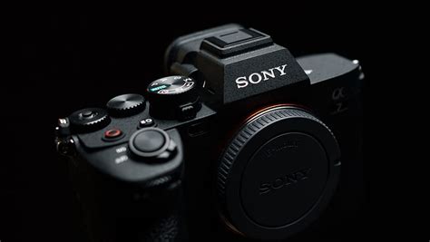 A Look At The Design And Ergonomics Of The New Sony A7 Iv Sony A7iii