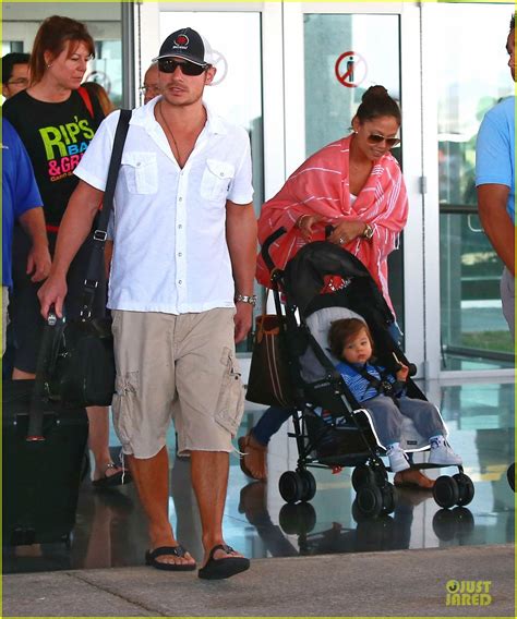 Nick Lachey Cabo San Lucas Arrival With Wife Vanessa Photo