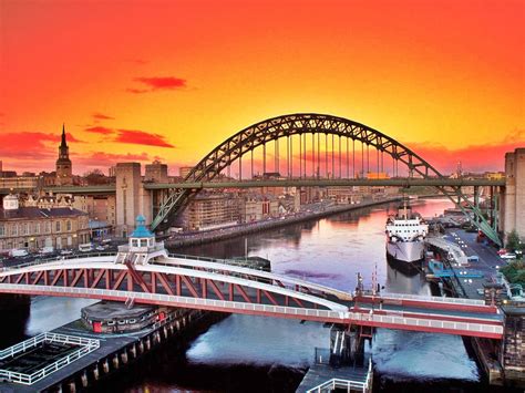 Once a shipbuilding city, newcastle's flashier claim to fame is nightlife. SOON gaat naar Newcastle! - Soon