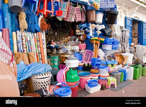 Hardware Shop Selling Cheap Plastic Household Items Essaouira Stock