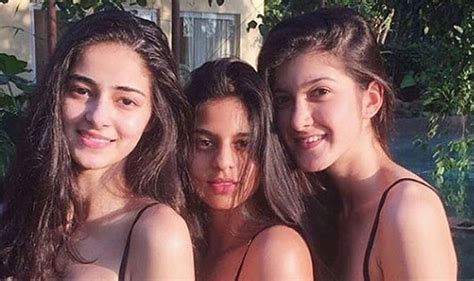 You Don T Wanna Miss Suhana Khan With Friends Shanaya Kapoor And Ananya Pandey In A Hot Bikini