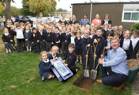 Primary school celebrates it's 50th anniversary with time capsule.