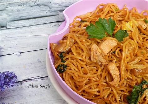 Resep Bakmi Goreng Oleh Iien Soegie Cookpad