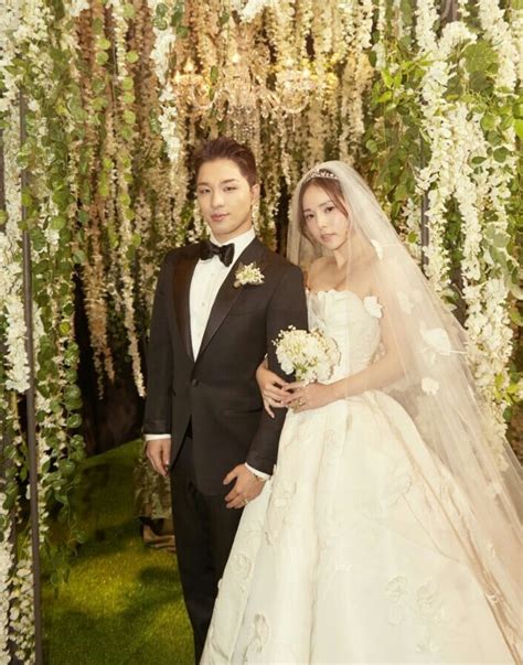 Agencies Of Taeyang And Min Hyo Rin Release Photos From Wedding After Party Soompi