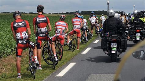Tour De France Mais Comment Font Les Cyclistes Pour Faire Pipi Pendant La Course La Voix Du Nord