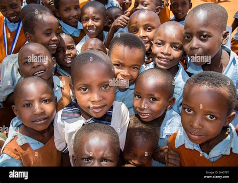 Crowded School Children Hi Res Stock Photography And Images Alamy