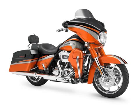 Here you can find such useful information as the fuel capacity, weight, driven wheels, transmission type, and others data according to all known model trims. 2011 Harley-Davidson FLHXSE2 CVO Street Glide
