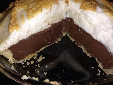 This pie will not freeze well, as the filling tends to weep or separate. Momma's Chocolate Meringue Pie Recipe in 2020 | Chocolate ...