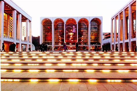 Iphone 4 New York Lincoln Center For The Performing Arts
