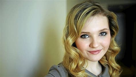 Abigail Breslin Gets Out Of The Shadow Of Sunshine The Globe And Mail