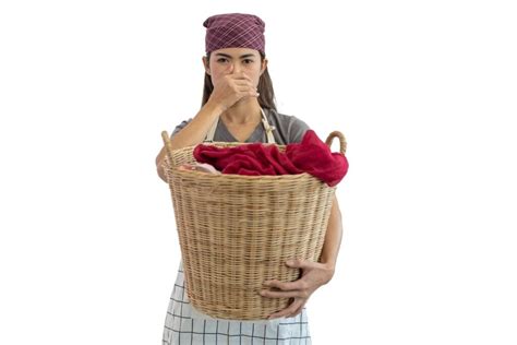 How To Get The Musty Smell Out Of Clothes The 5 Best Ways Survival