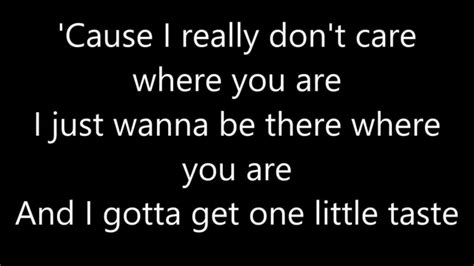 Maroon 5- SUGAR (Lyrics) - YouTube
