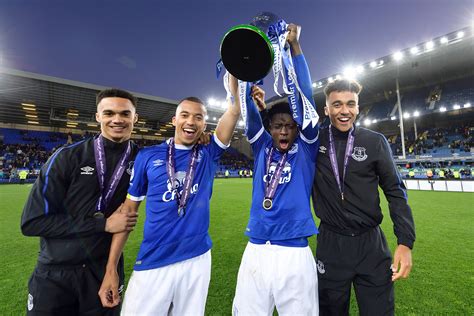 Everton lift Premier League 2 Division 1 trophy