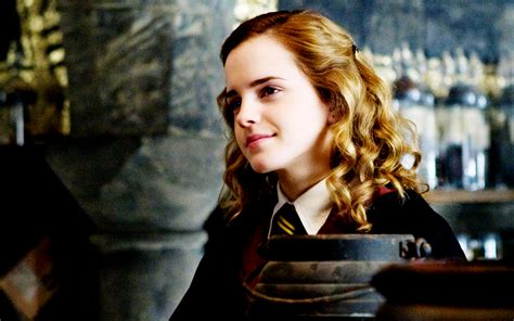 Emma Watson Age In Harry Potter 1 - Emma Watson | Harry potter quiz, Hermione, Harry potter hermione granger