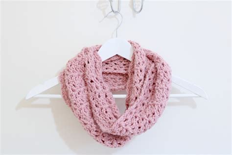 Easy Infinity Scarf Tutorial Crochet Bella Coco By Sarah Jayne