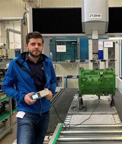 Accretech équipe Lusine Zf De Steyr En Allemagne Machines Production