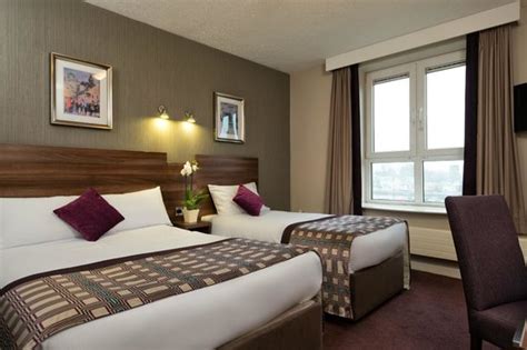 Jurys offers en suite bedrooms, a restaurant and. Jurys Inn Dublin Christchurch (Ireland) - Hotel Reviews ...