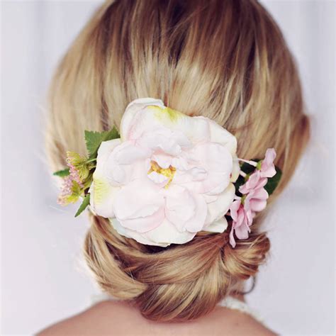Pixie Pastel Flower Hair Comb By Gypsy Rose Vintage