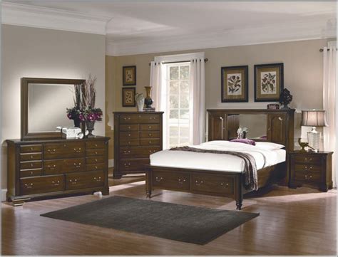Some customers say that you could still purchase quality wood furniture in the early 2000s. Discontinued Thomasville Bedroom Furniture 1994 ...