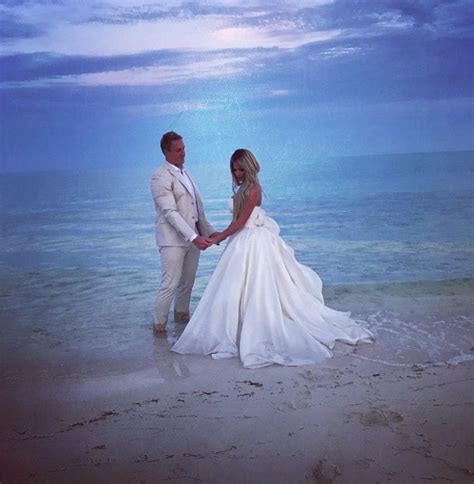 Real Housewife Kim Zolciak Biermann Sexes Up Her Vow Renewals By Going