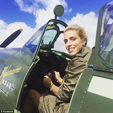 Clarissa has a height of 5 feet 11 inches and weighs over 63 kg. CNN hires foreign correspondent Clarissa Ward from CBS ...
