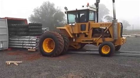 Unloading Centre Pivot Irrigator With Upton Tractor Youtube