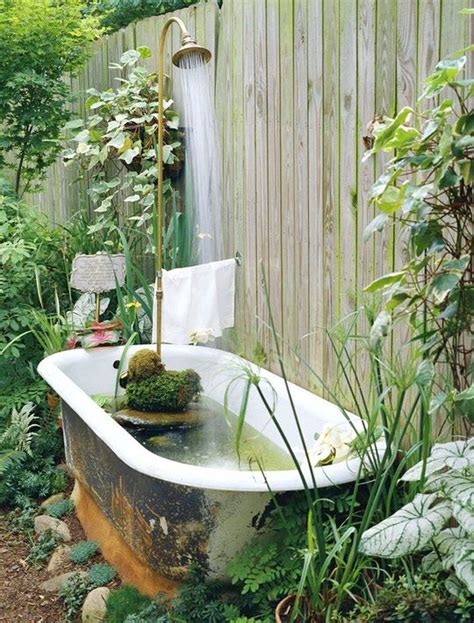 35 Awesome Garden Tub Decorating Ideas