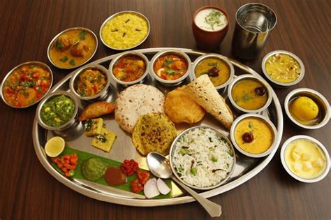 Top 10 Restaurants in Delhi You Should Try While Volunteering In India