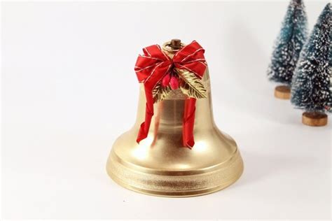 Vintage Woolworths Christmas Musical Bell Music Box By Circa810
