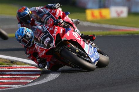 brookes and iddon give ducati a 1 2 finish at oulton bsb motorsport news creative digital