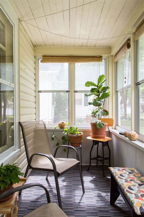 25 Fun And Cozy Sunroom Decor Ideas For Small Spaces Homemydesign