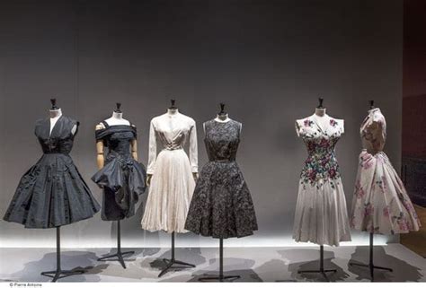 La Mode Des Années 50 Au Palais Galliera