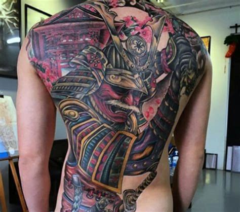 Hình xăm kín lưng đẹp ️ 1001 mẫu tattoo xăm full lưng. Hình Xăm Nửa Lưng Đẹp Nam Đẹp, 300 Nữa Người Ý Tưởng Trong ...