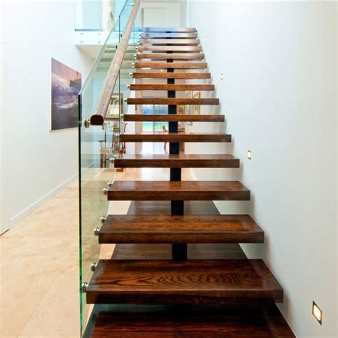 China Hot Selling Indoor Frameless Glass Railing Solid Rubber Wood
