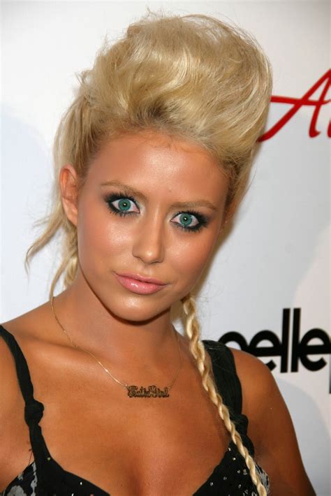 Aubrey Oday Plastic Surgery Before And After Breast Implants Lips And